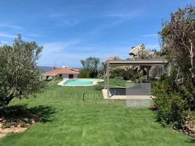 Villa Indipendente in vendita a San Pantaleo, Sardigna/Sardegna