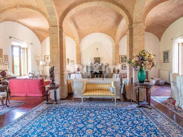 Appartamento in vendita a Siena, Toscana