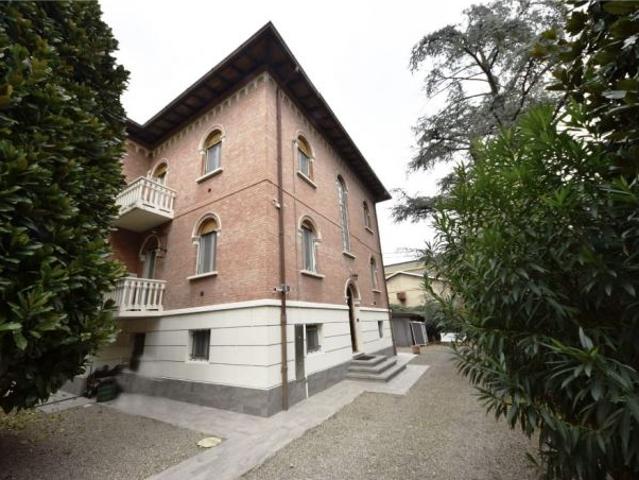 Appartamento in vendita a Modena, Reggio Emilia