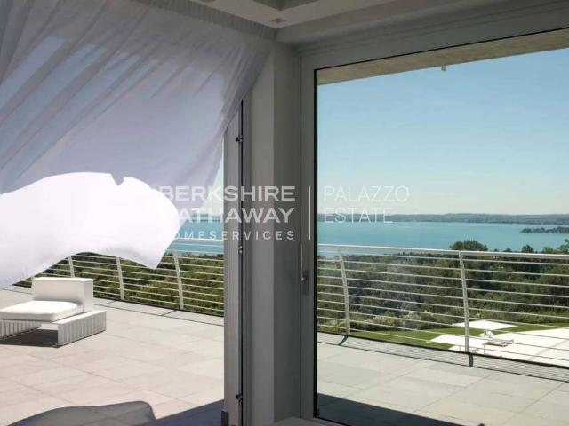Appartamento in vendita a Padenghe Sul Garda, Lombardia
