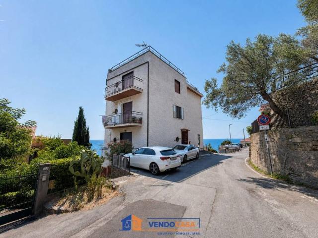 Appartamento in vendita a Custo, Bergeggi