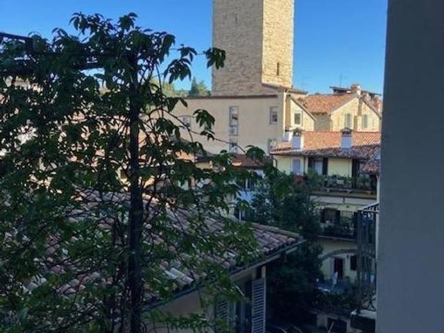 Appartamento in vendita a Città Alta, Bergamo