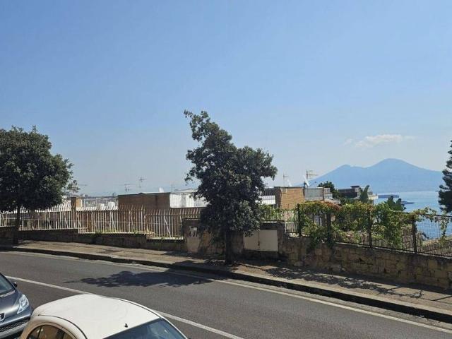 Appartamento in vendita a Municipalità 1, Campania