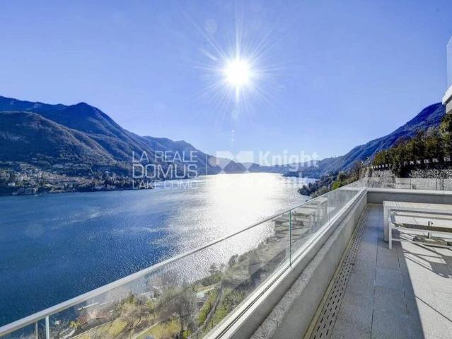 Appartamento in vendita a Carate Urio, Lombardia