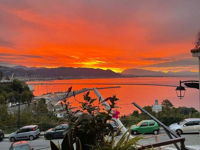 Appartamento in vendita a Vietri Sul Mare, Campania