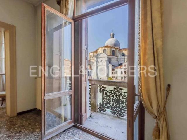 Appartamento in vendita a Venezia-Murano-Burano, Venezia