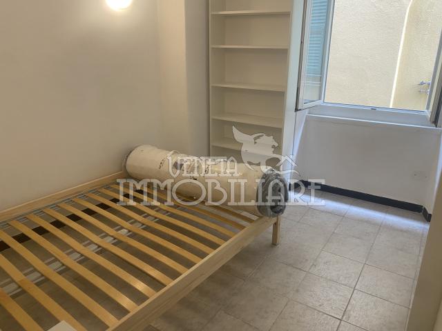 Appartamento in affitto a Centro Est, Serra Riccò