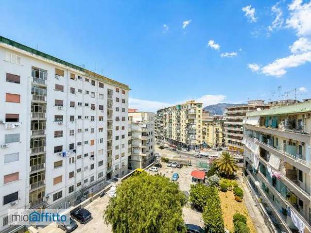 Appartamento in affitto a Municipalità 10, Campania