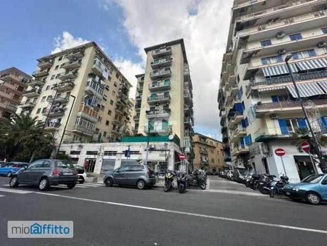 Appartamento in affitto a Municipalità 10, Campania