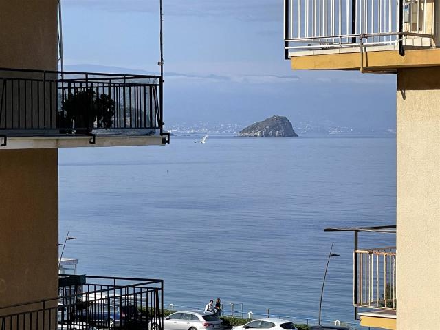 Appartamento in affitto a Noli, Savona
