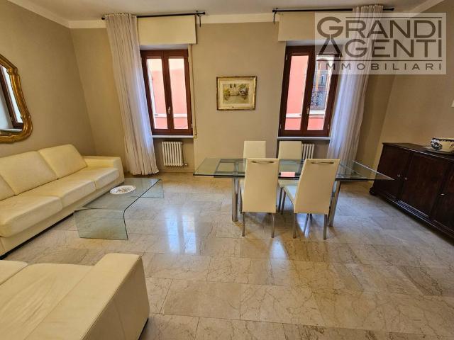 Appartamento in affitto a Centro storico, Brenzone