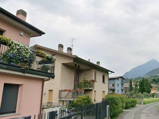 Appartamento in affitto a Abbadia Lariana, Lombardia