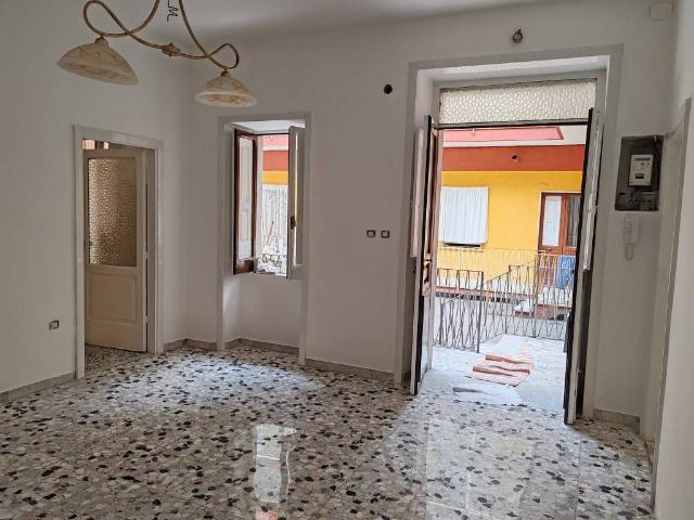 Appartamento in affitto a Acerra, Campania