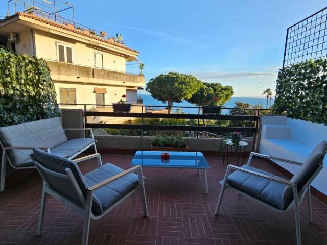 Appartamento in affitto a Aci Castello, Sicilia