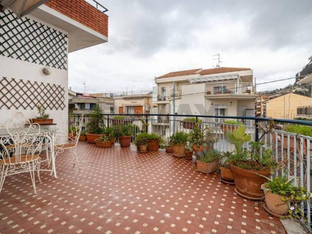 Appartamento in affitto a Aci Castello, Sicilia