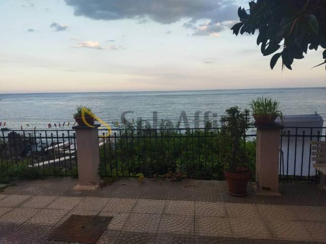 Appartamento in affitto a Barriera, Aci Castello