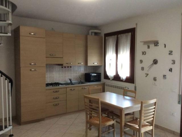 Appartamento in affitto a Borgo Dolomiti, Adria