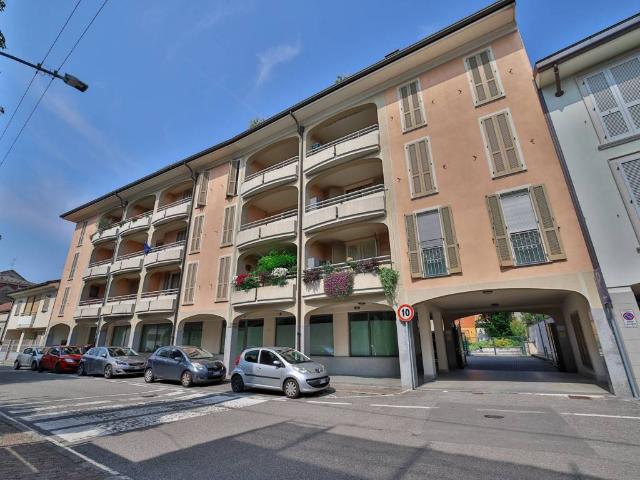 Appartamento in affitto a Agrate Brianza, Monza e della Brianza