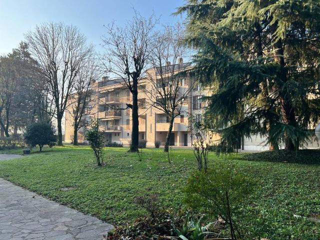 Appartamento in affitto a Omate, Agrate Brianza