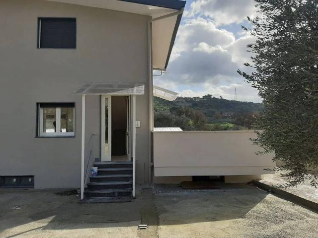 Appartamento in affitto a Agropoli, Campania