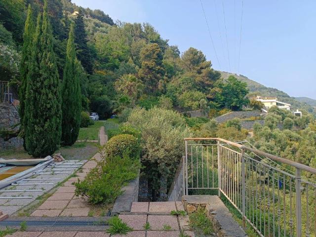 Appartamento in affitto a Moglio, Alassio