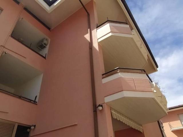 Appartamento in affitto a Unione dei Comuni della Val Vibrata, Alba Adriatica