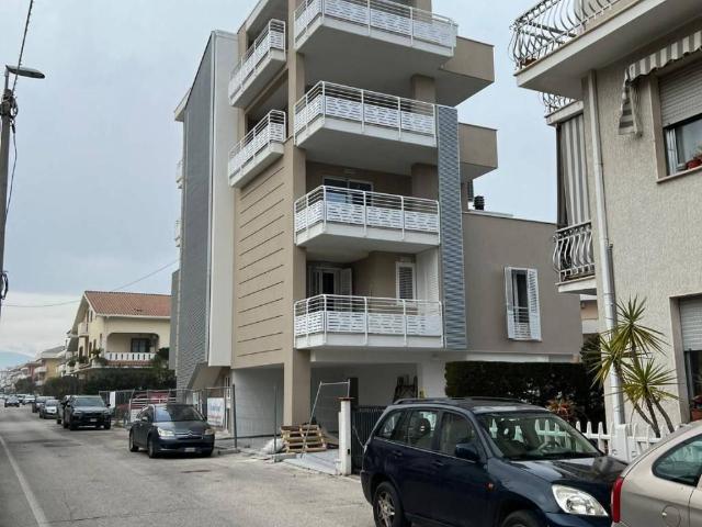 Appartamento in affitto a Unione dei Comuni della Val Vibrata, Alba Adriatica