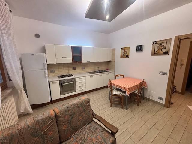 Appartamento in affitto a Borgo Moretta, Alba