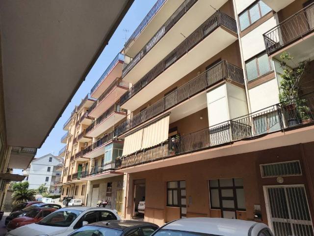 Appartamento in vendita a Alì Terme, Sicilia