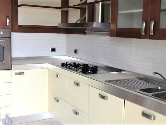 Appartamento in affitto a Marche, Ancona