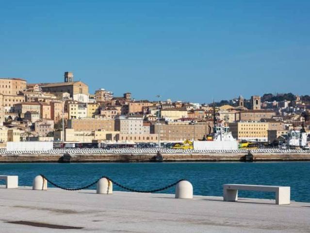 Appartamento in affitto a Tavernelle, Marche