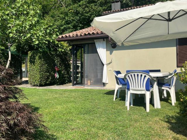Appartamento in affitto a Angera, Lombardia
