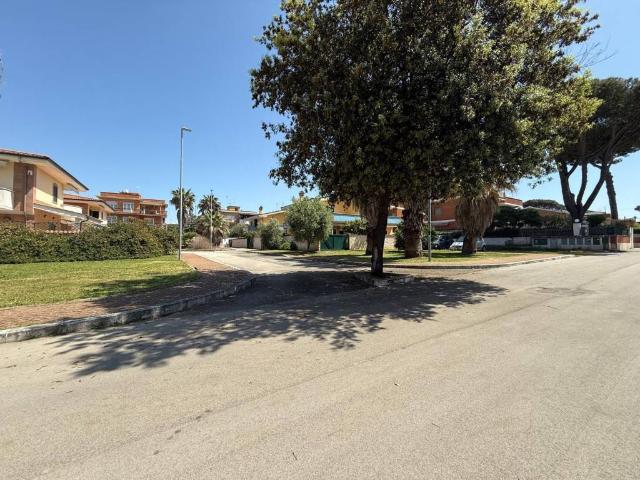 Appartamento in affitto a Lido di Enea, Roma Capitale