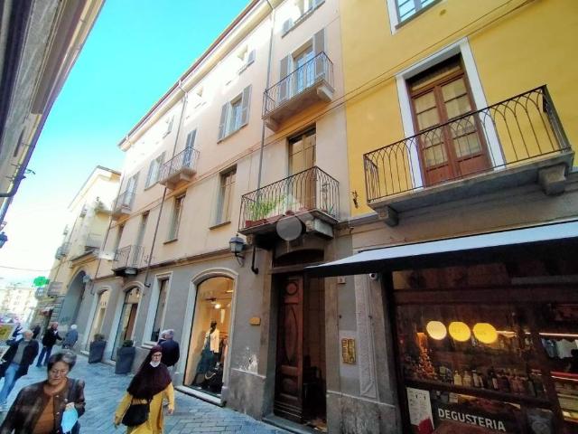 Appartamento in affitto a Aosta, Porossan-Roppoz