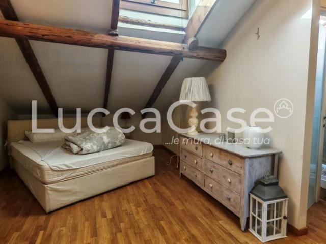 Appartamento in affitto a Centro Direzionale, Prato