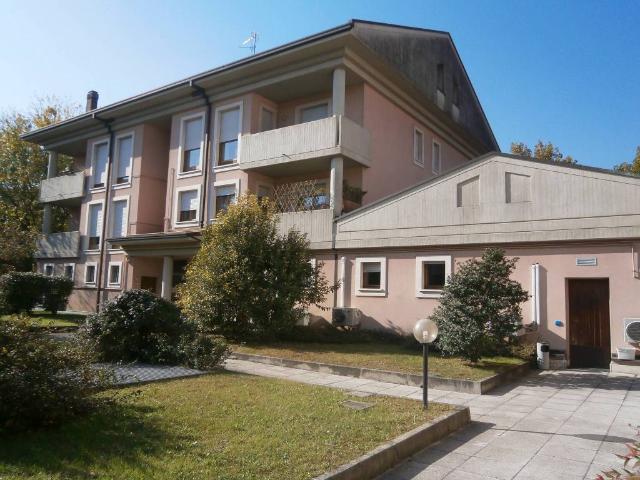 Appartamento in affitto a Cascina del Bruno, Arcore