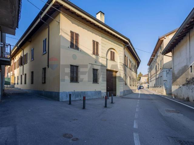 Appartamento in affitto a Arcore, Lombardia