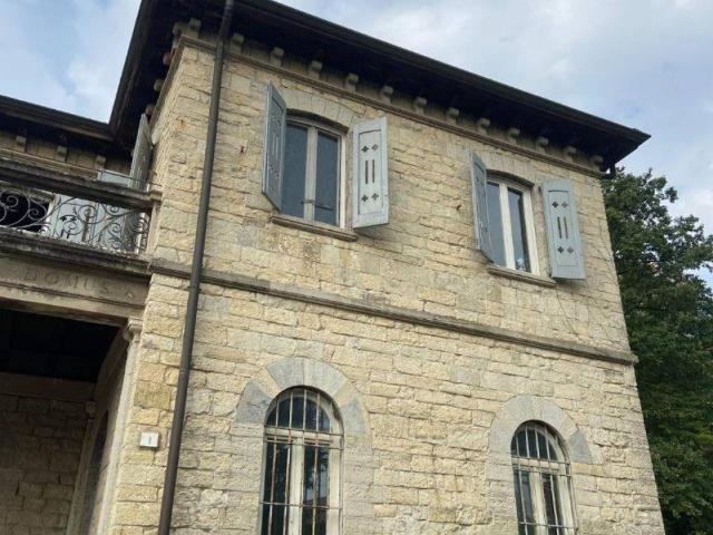 Appartamento in affitto a Arcore, Monza e della Brianza