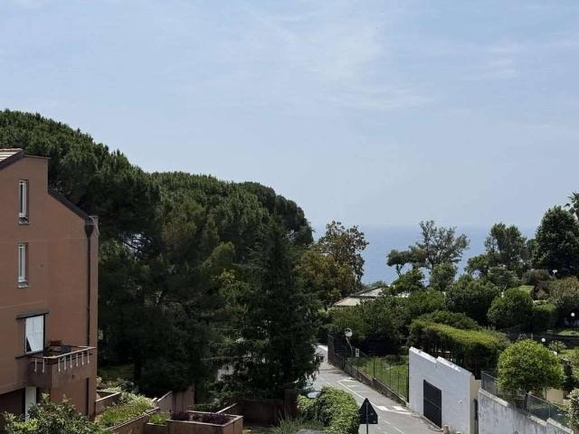 Appartamento in affitto a Pineta di Arenzano, Arenzano