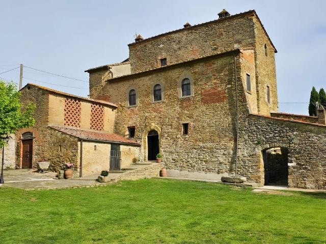 Appartamento in affitto a Palazzo Del Pero, Toscana
