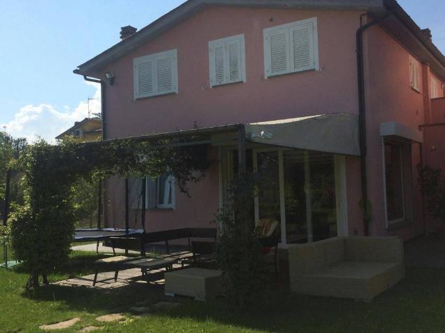 Appartamento in affitto a Palazzo Del Pero, Toscana