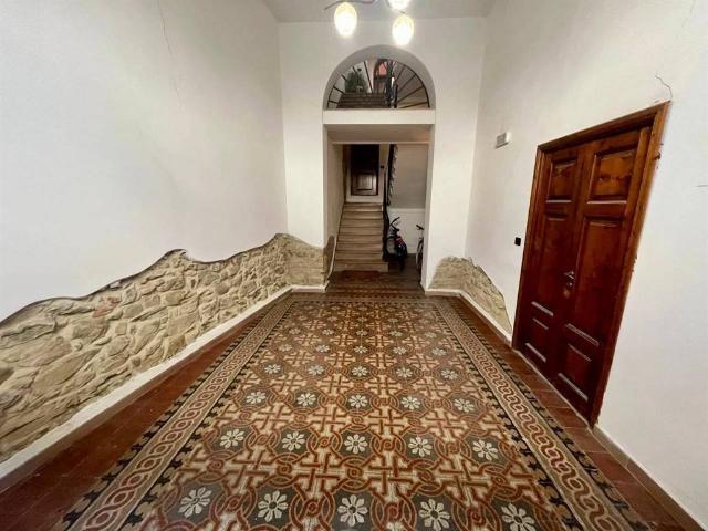 Appartamento in affitto a Palazzo Del Pero, Toscana