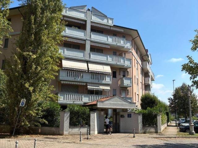 Appartamento in affitto a Arluno, Lombardia
