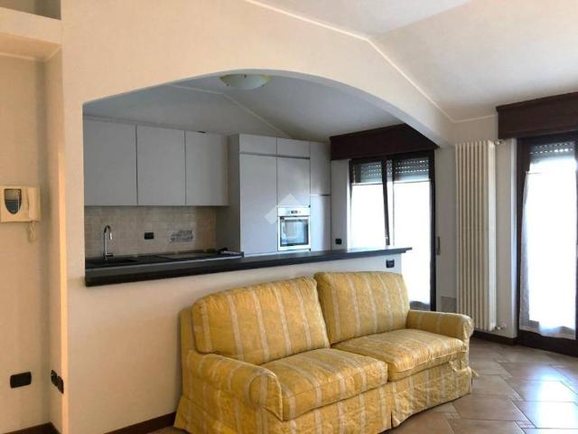 Appartamento in affitto a Arluno, Lombardia