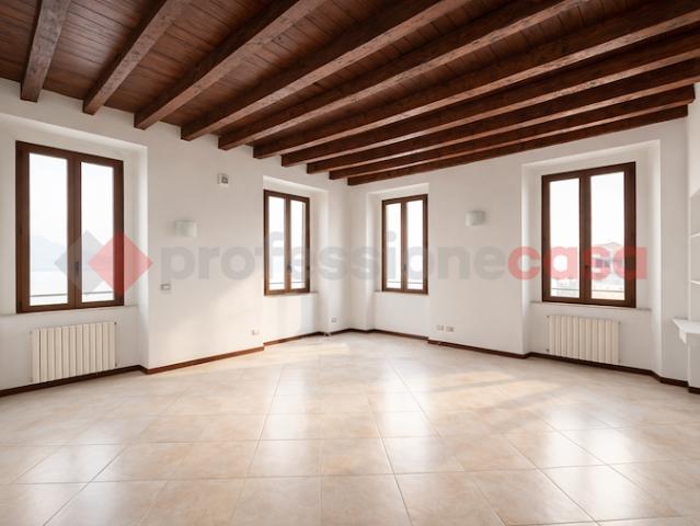 Appartamento in affitto a Arona, Novara