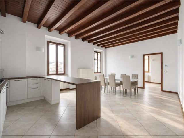 Appartamento in affitto a Piemonte, Novara