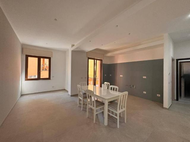 Appartamento in affitto a Atripalda, Campania