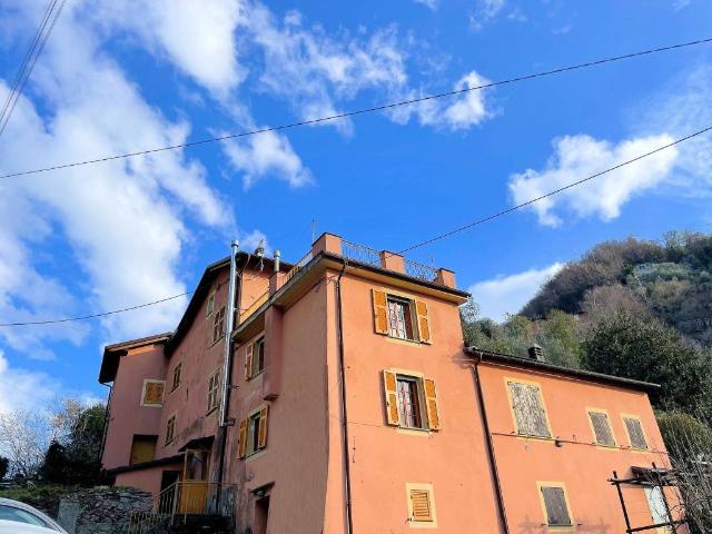 Appartamento in affitto a Avegno, Liguria