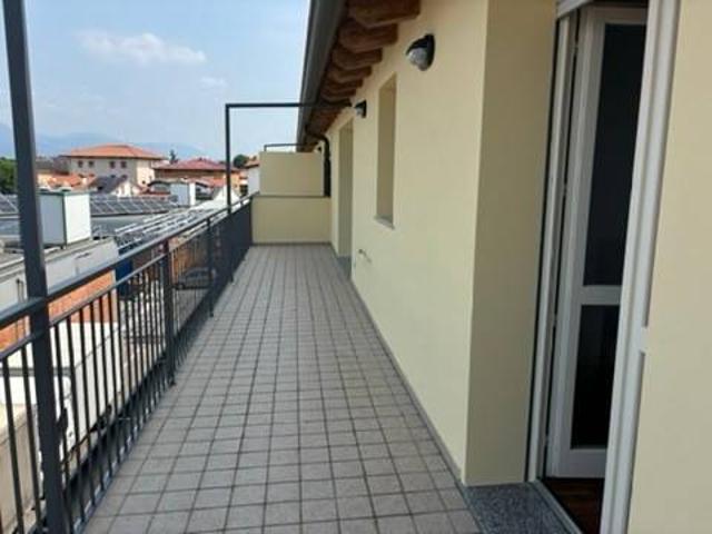 Appartamento in affitto a Azzano San Paolo, Lombardia