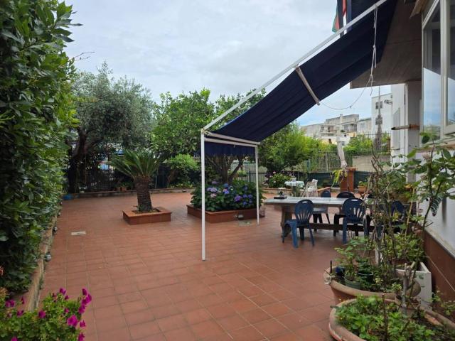 Appartamento in affitto a Bacoli, Campania
